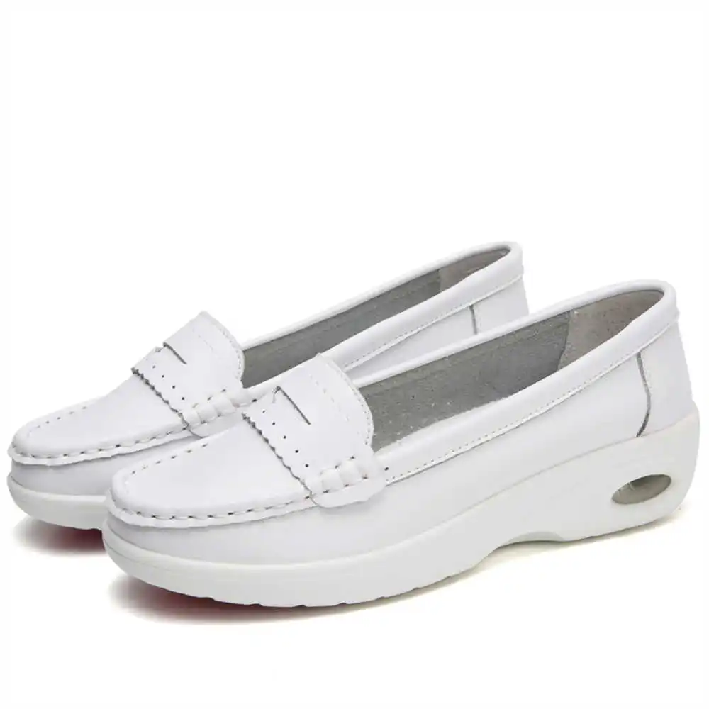 Thick Sole Slipon White Traine - Men'S Fashion Over 40 ulasan dan harga